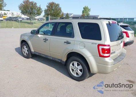 2011 Ford Escape Xlt from USA, damaged, VIN 1FMCU9D7XBKB92611